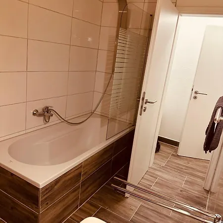 Felix Living 8, Balkon, 4 Betten, Ruhig & Komfortabel, * Salzweg